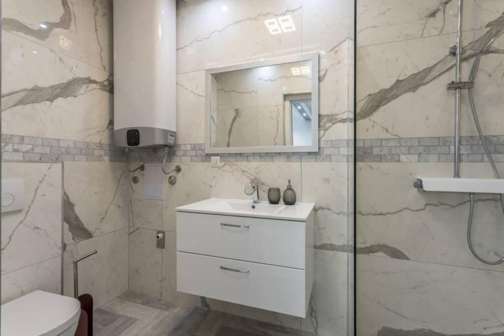 Royal Platinum Studio Apartment Vodice Eksteriør billede